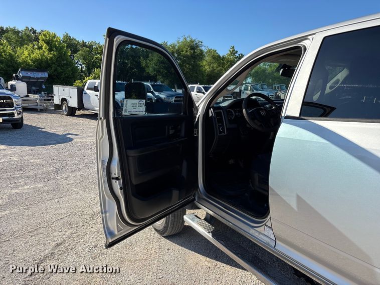 image for item FG0350 2015 RAM 4500  utility / service truck
