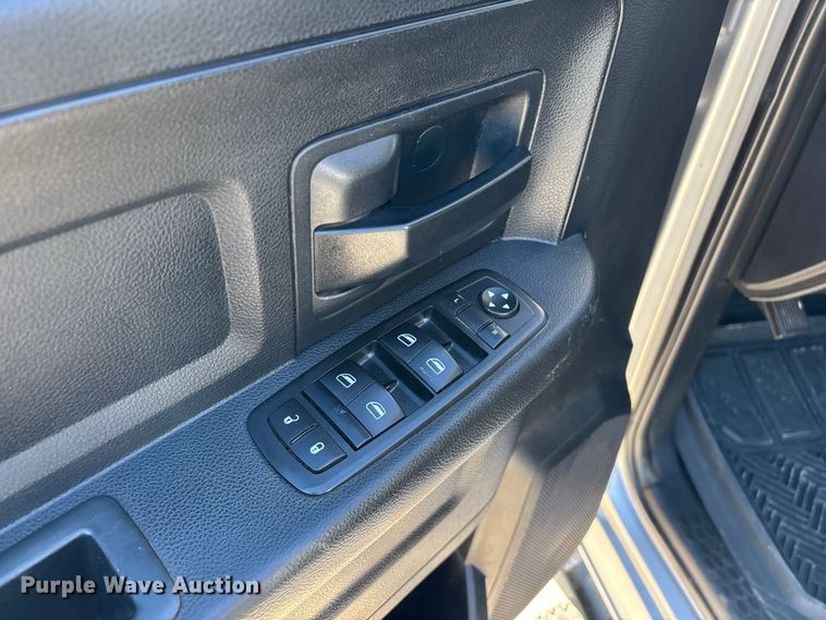 image for item FG0350 2015 RAM 4500  utility / service truck