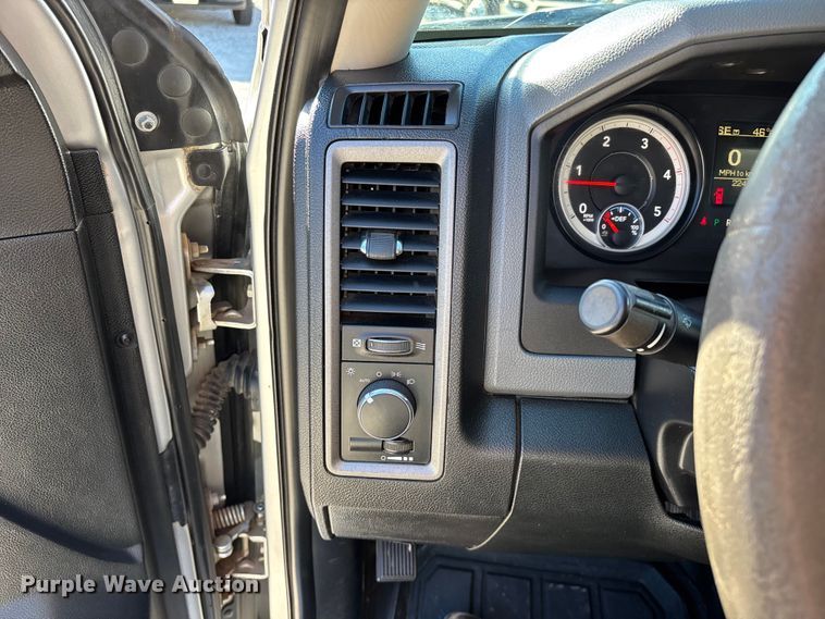 image for item FG0350 2015 RAM 4500  utility / service truck