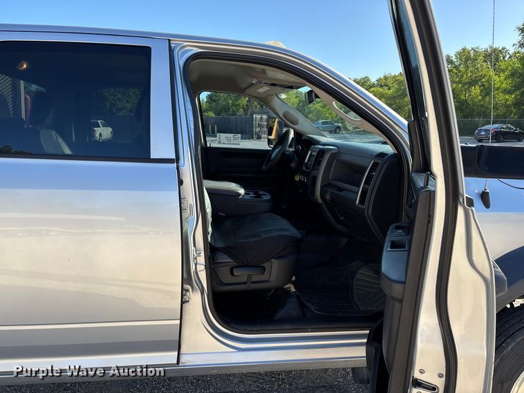 image for item FG0350 2015 RAM 4500  utility / service truck