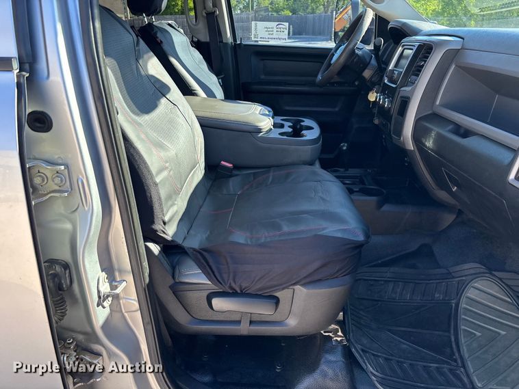 image for item FG0350 2015 RAM 4500  utility / service truck