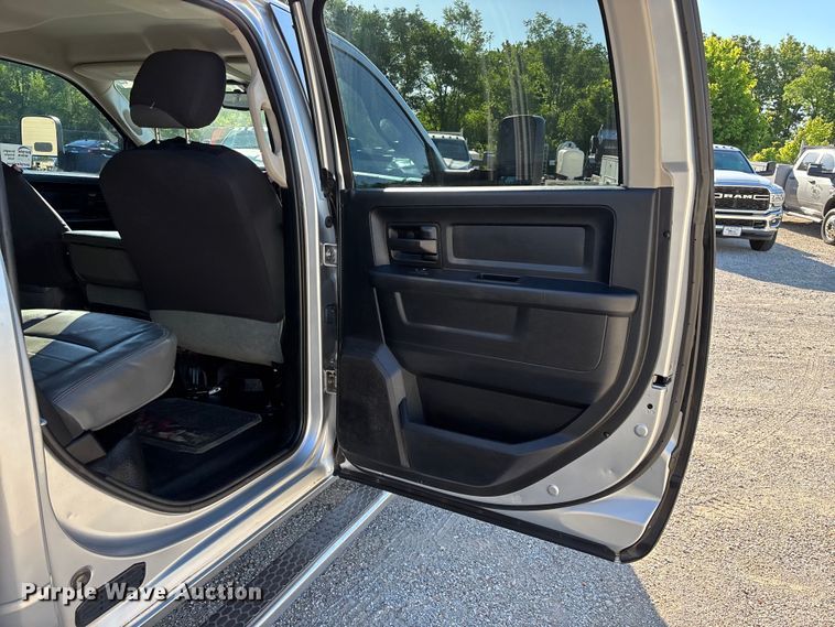 image for item FG0350 2015 RAM 4500  utility / service truck