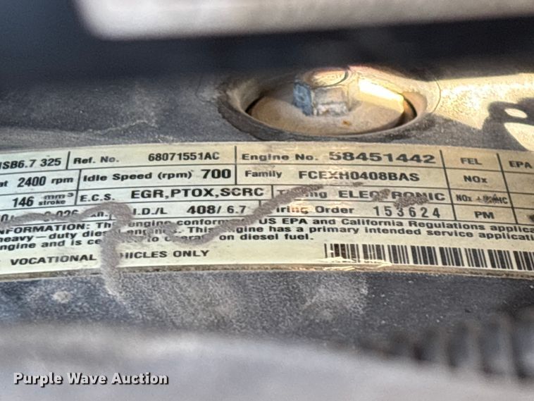 image for item FG0350 2015 RAM 4500  utility / service truck