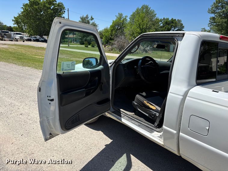 image for item FG0362 2005 Ford Ranger pickup truck