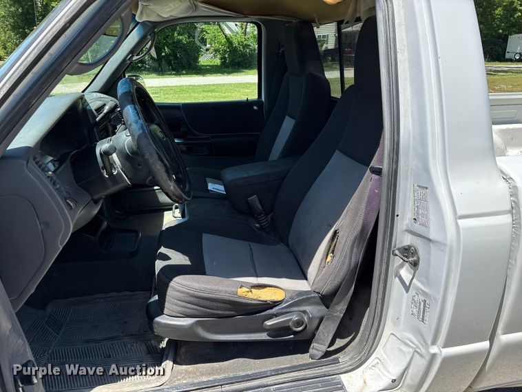 image for item FG0362 2005 Ford Ranger pickup truck