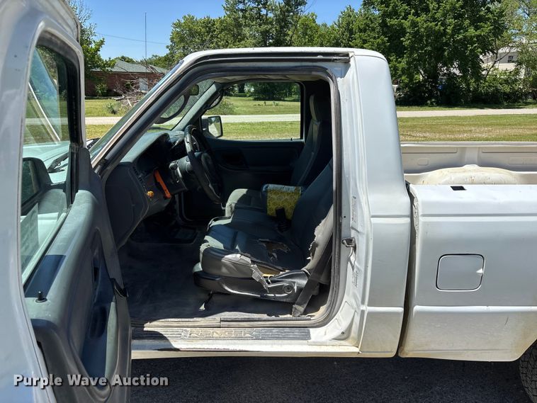 image for item FG0363 2006 Ford Ranger pickup truck
