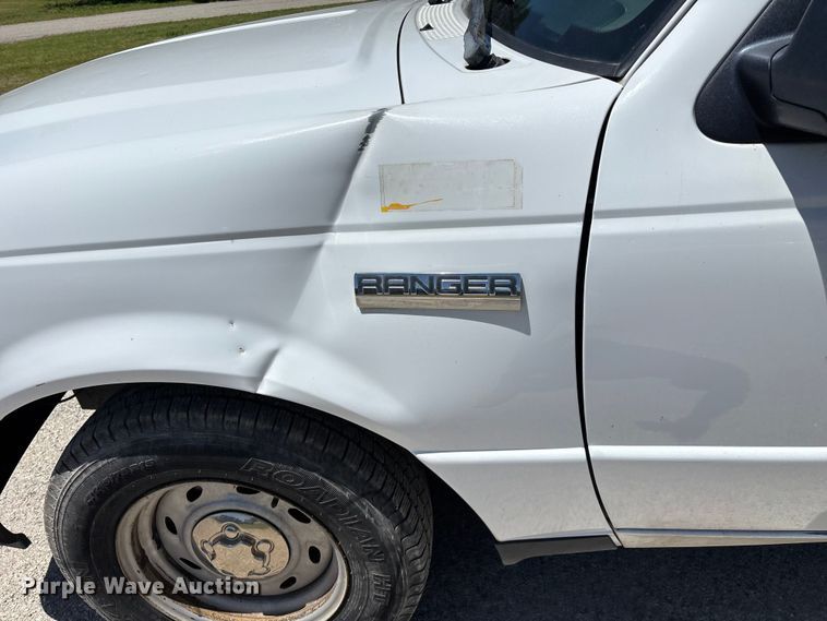 image for item FG0365 2006 Ford Ranger pickup truck