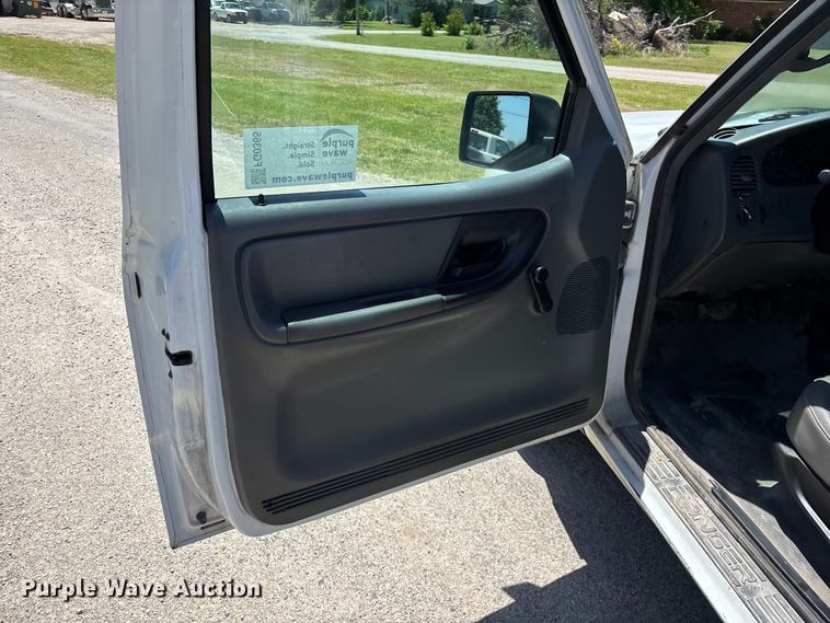image for item FG0365 2006 Ford Ranger pickup truck