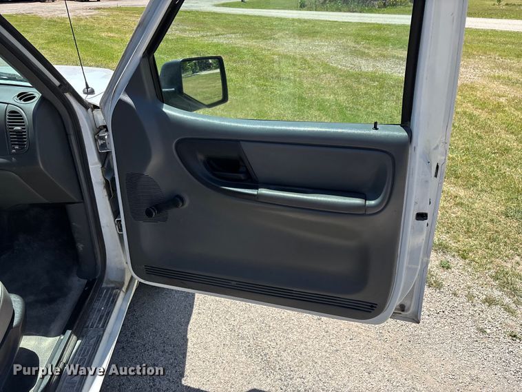 image for item FG0365 2006 Ford Ranger pickup truck
