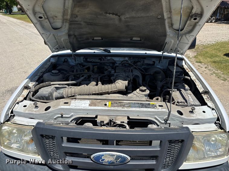 image for item FG0365 2006 Ford Ranger pickup truck