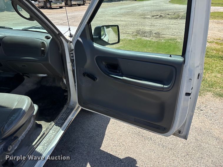 image for item FG0367 2006 Ford Ranger pickup truck