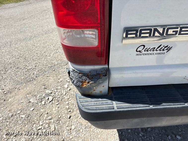 image for item FG0368 2006 Ford Ranger pickup truck