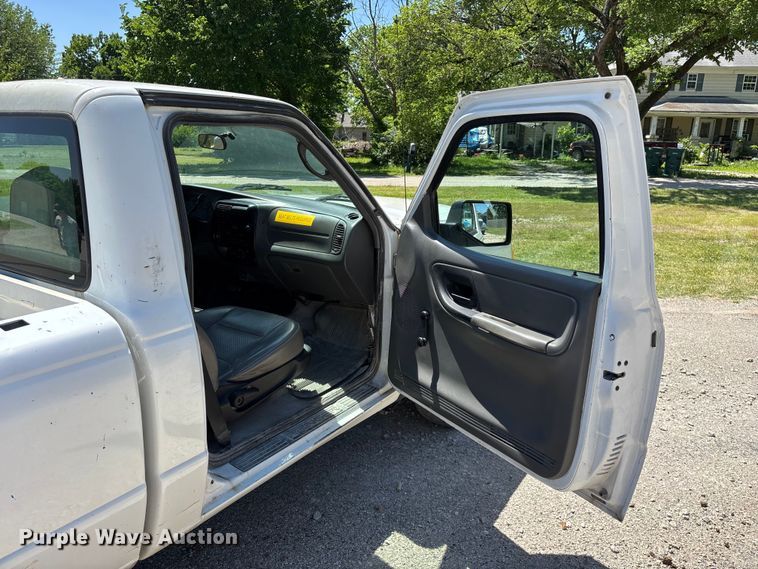 image for item FG0368 2006 Ford Ranger pickup truck