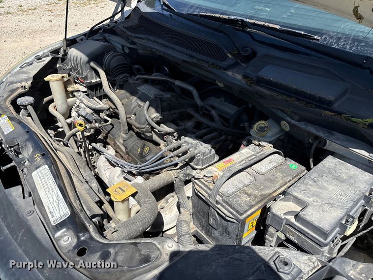 image for item FG0369 2009 Volkswagen Routan van