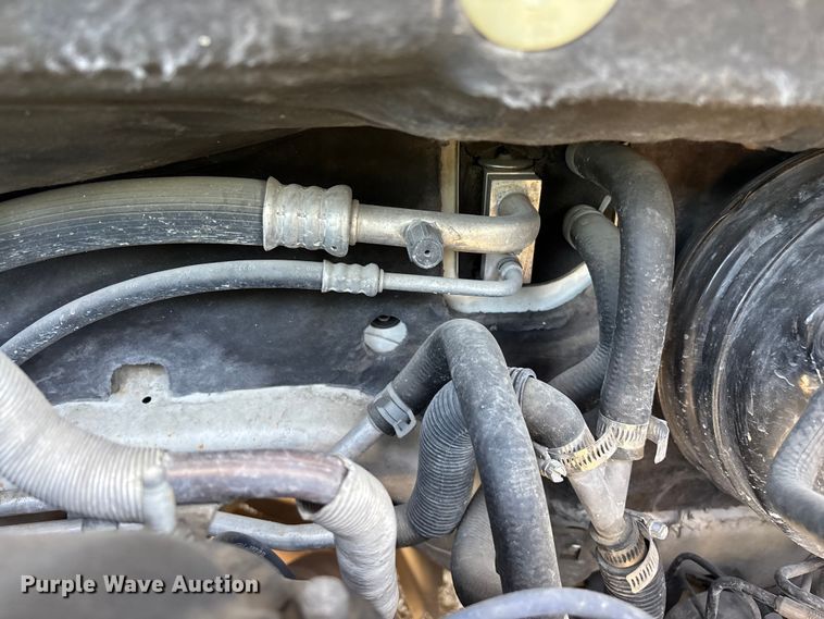 image for item FG0369 2009 Volkswagen Routan van
