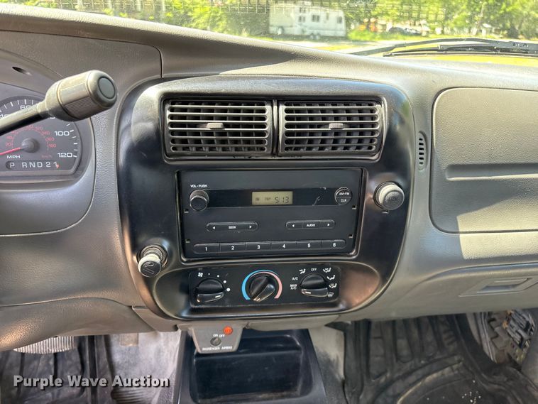 image for item FG0370 2006 Ford Ranger pickup truck