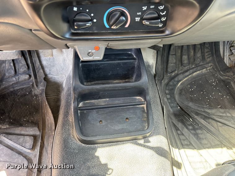 image for item FG0370 2006 Ford Ranger pickup truck