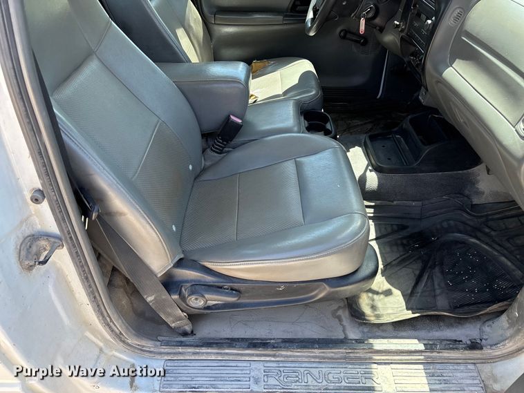 image for item FG0370 2006 Ford Ranger pickup truck