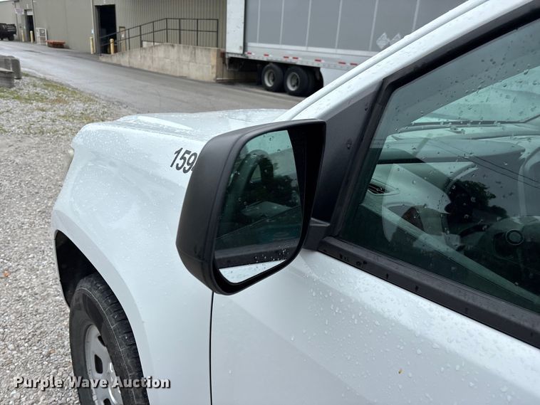 image for item FG0388 2015 Chevrolet Colorado Ext. Cab pickup truck