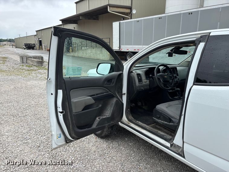 image for item FG0388 2015 Chevrolet Colorado Ext. Cab pickup truck