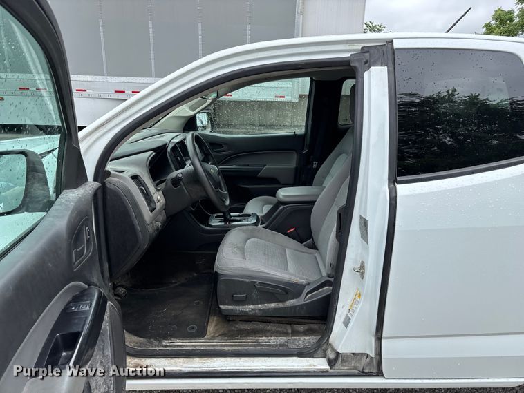 image for item FG0388 2015 Chevrolet Colorado Ext. Cab pickup truck