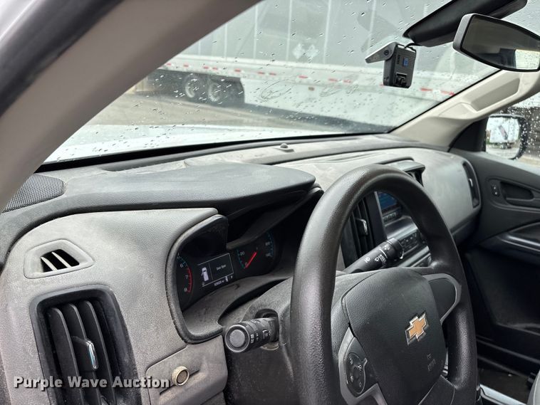 image for item FG0388 2015 Chevrolet Colorado Ext. Cab pickup truck