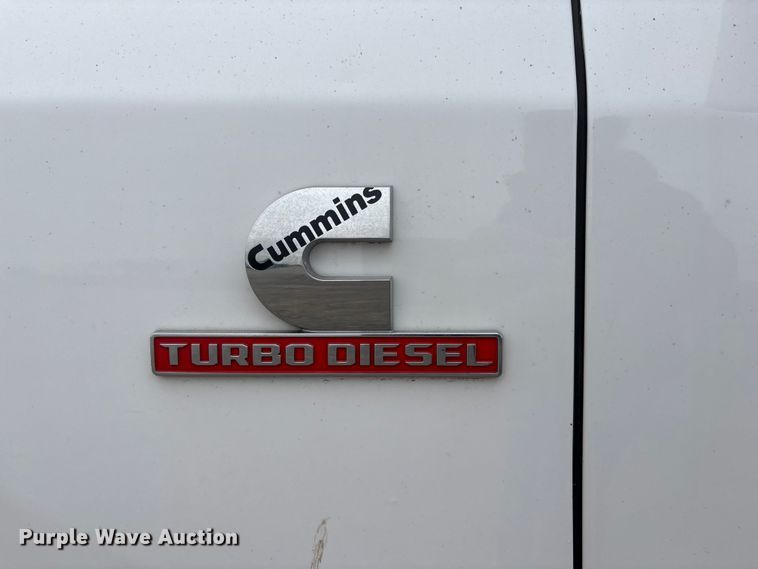 image for item FG2576 2022 RAM 3500 flatbed pickup truck
