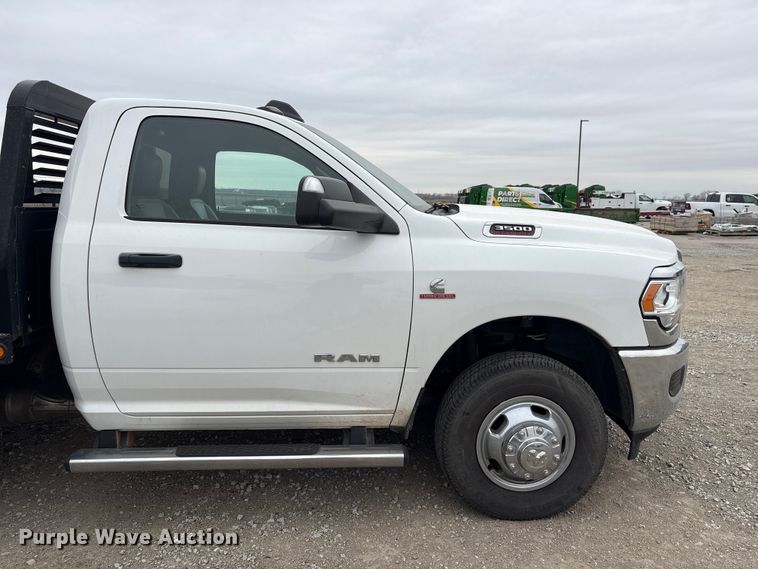 image for item FG2576 2022 RAM 3500 flatbed pickup truck