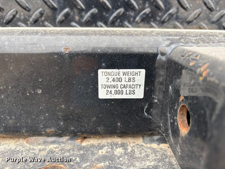 image for item FG2576 2022 RAM 3500 flatbed pickup truck