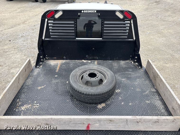 image for item FG2576 2022 RAM 3500 flatbed pickup truck