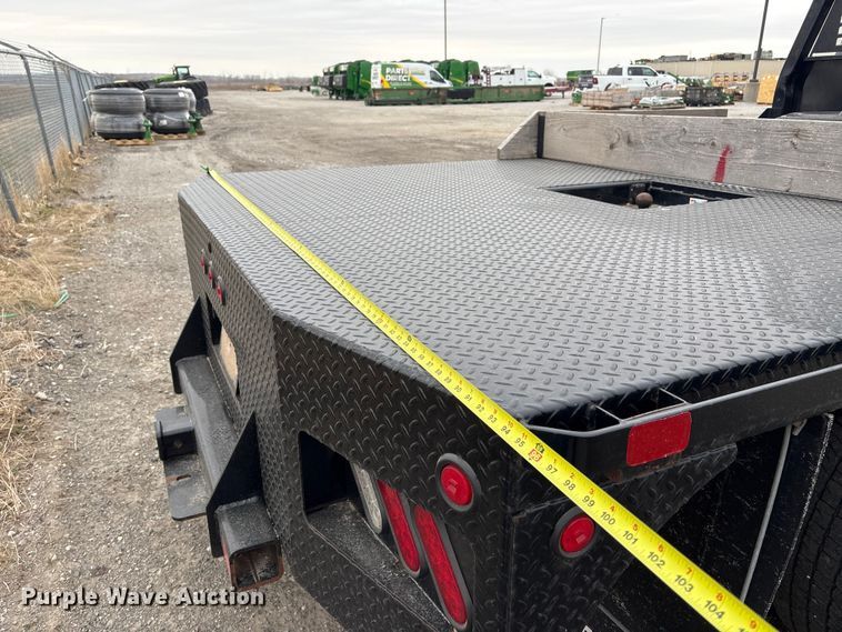 image for item FG2576 2022 RAM 3500 flatbed pickup truck