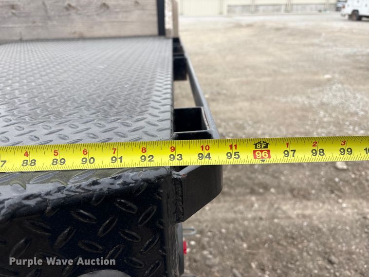 image for item FG2576 2022 RAM 3500 flatbed pickup truck