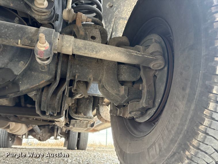 image for item FG2576 2022 RAM 3500 flatbed pickup truck