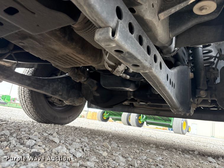 image for item FG2576 2022 RAM 3500 flatbed pickup truck