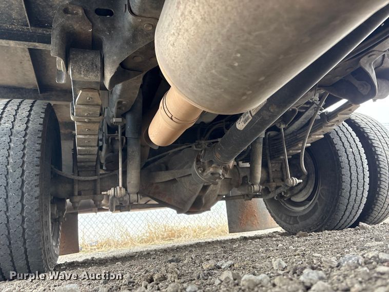 image for item FG2576 2022 RAM 3500 flatbed pickup truck