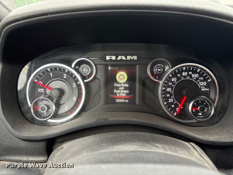 image for item FG2576 2022 RAM 3500 flatbed pickup truck