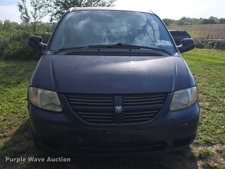 image for item FH6041 2005 Dodge Grand Caravan van