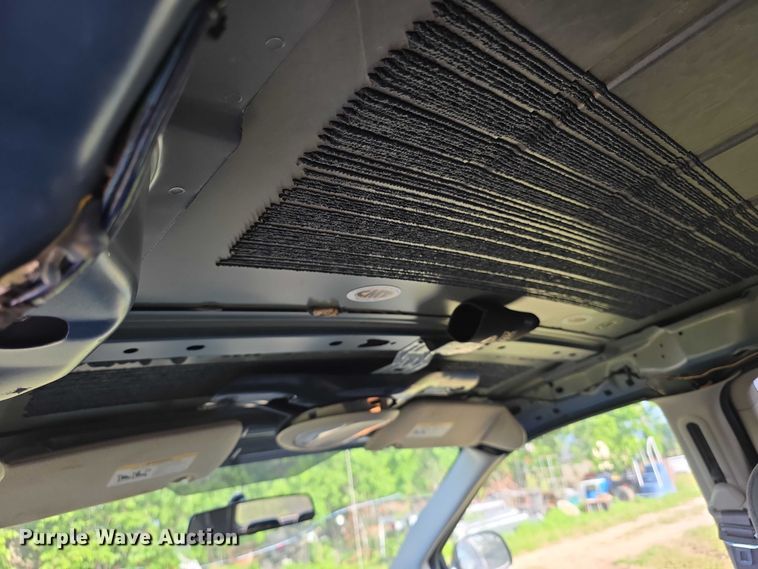 image for item FH6041 2005 Dodge Grand Caravan van