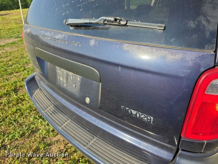 image for item FH6041 2005 Dodge Grand Caravan van