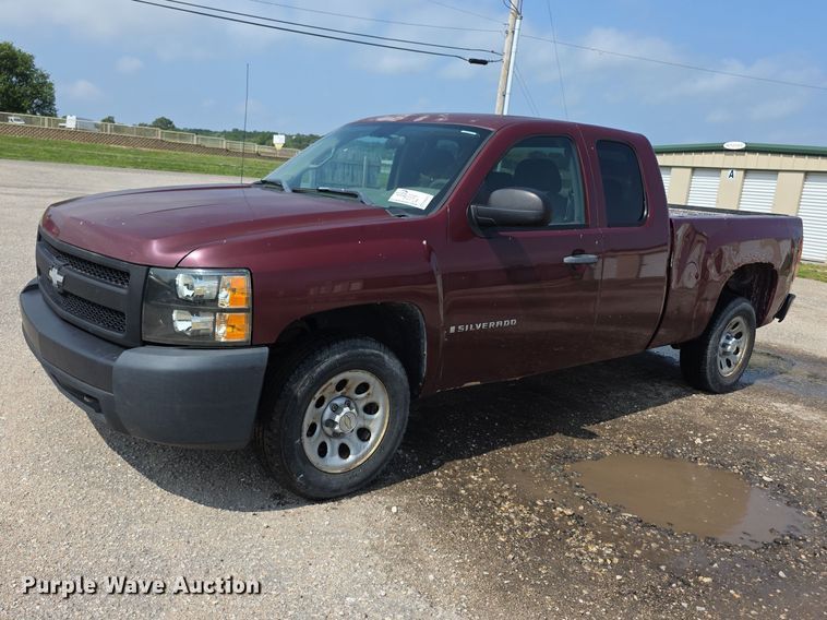 image for item FH6072 2008 Chevrolet Silverado 1500 Ext. Cab pickup truck