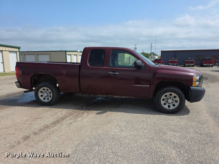 image for item FH6072 2008 Chevrolet Silverado 1500 Ext. Cab pickup truck