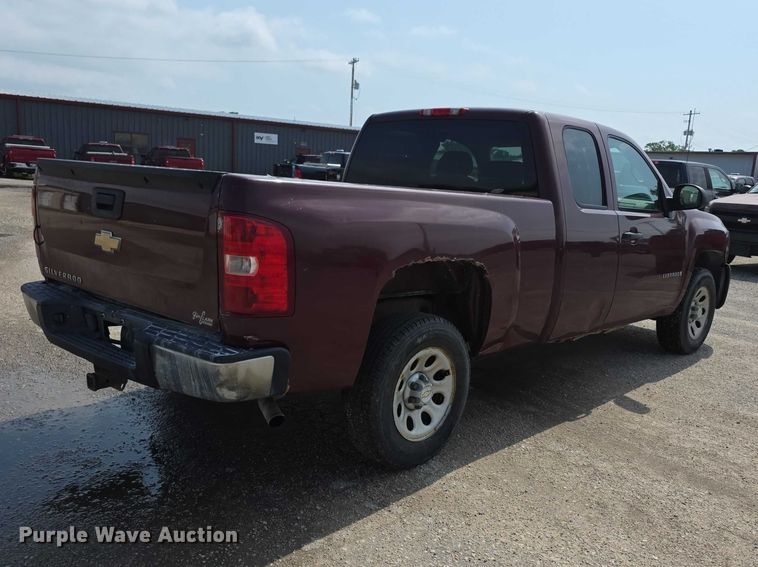 image for item FH6072 2008 Chevrolet Silverado 1500 Ext. Cab pickup truck