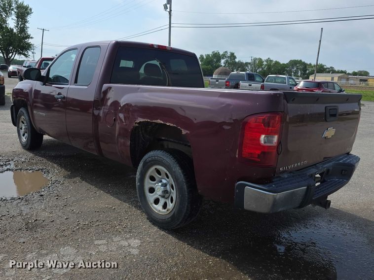image for item FH6072 2008 Chevrolet Silverado 1500 Ext. Cab pickup truck
