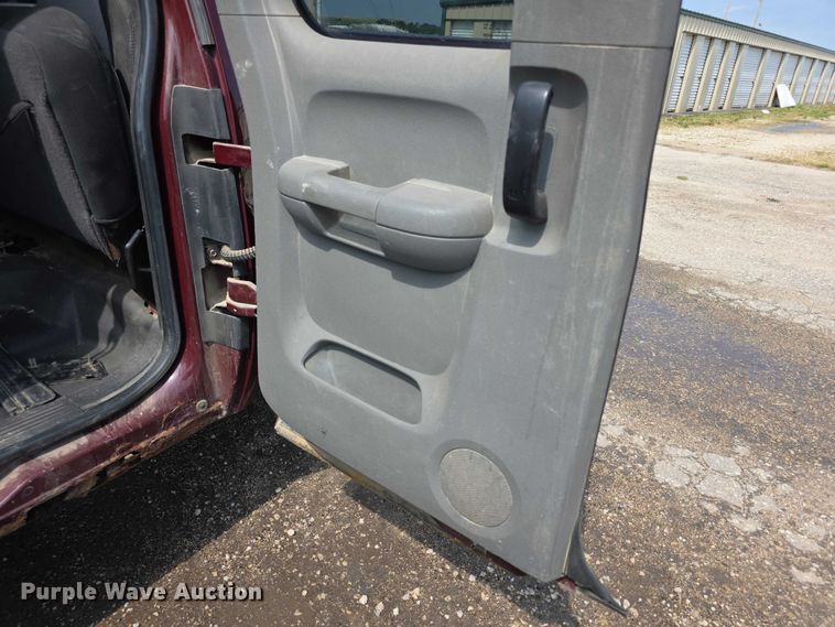 image for item FH6072 2008 Chevrolet Silverado 1500 Ext. Cab pickup truck