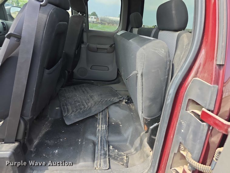 image for item FH6072 2008 Chevrolet Silverado 1500 Ext. Cab pickup truck