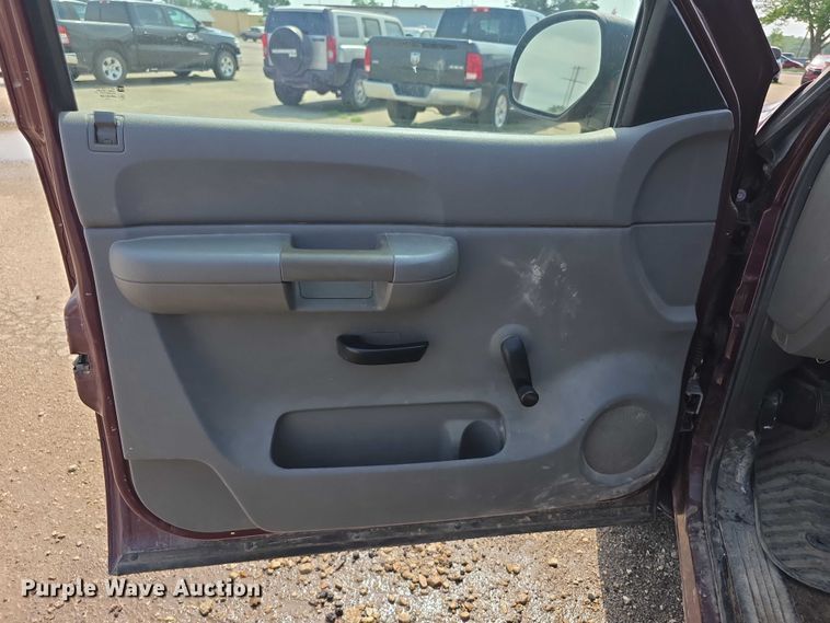 image for item FH6072 2008 Chevrolet Silverado 1500 Ext. Cab pickup truck