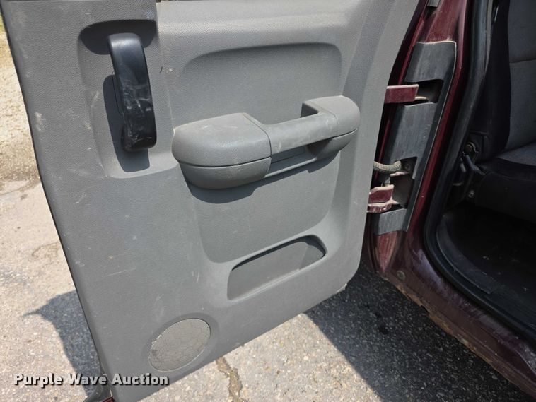 image for item FH6072 2008 Chevrolet Silverado 1500 Ext. Cab pickup truck