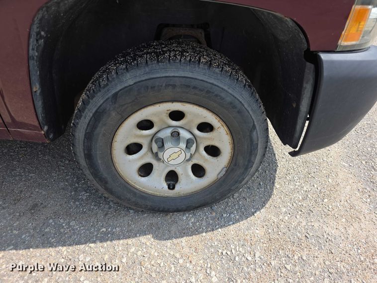 image for item FH6072 2008 Chevrolet Silverado 1500 Ext. Cab pickup truck
