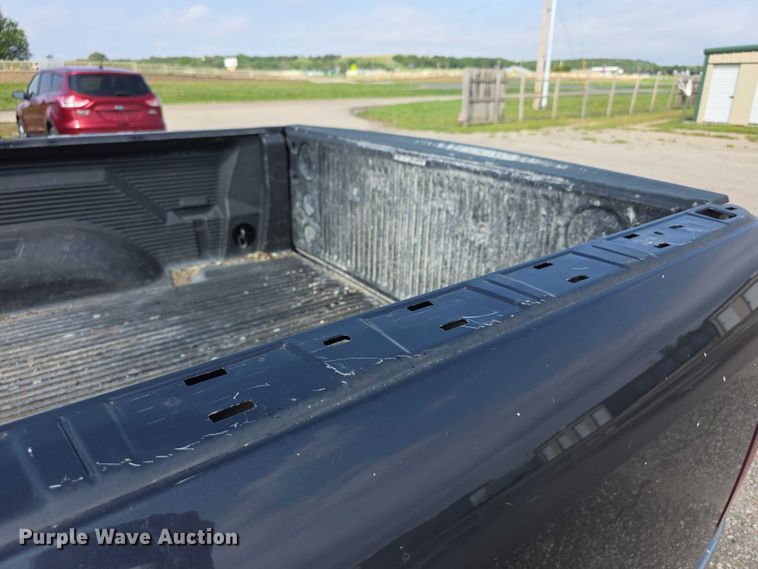 image for item FH6074 2017 Dodge Ram 1500 Ext. Cab pickup truck