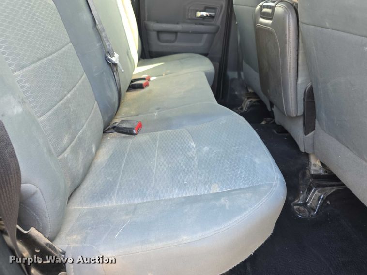 image for item FH6074 2017 Dodge Ram 1500 Ext. Cab pickup truck